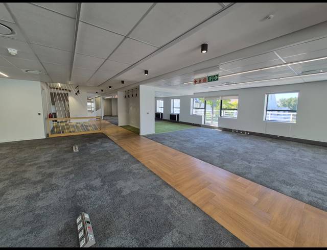 666M² OFFICE TO LET IN WOODMEAD
